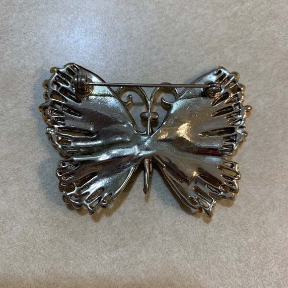 Vintage two tone butterfly brooch. - Picture 2 of 3